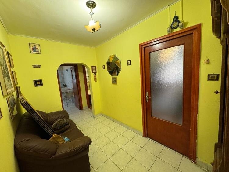 Drumul Taberei, Mall Plaza,